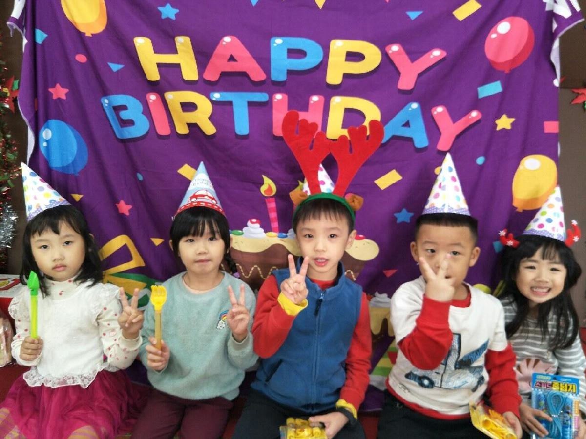 12月「歡樂聖誕節生日派對」