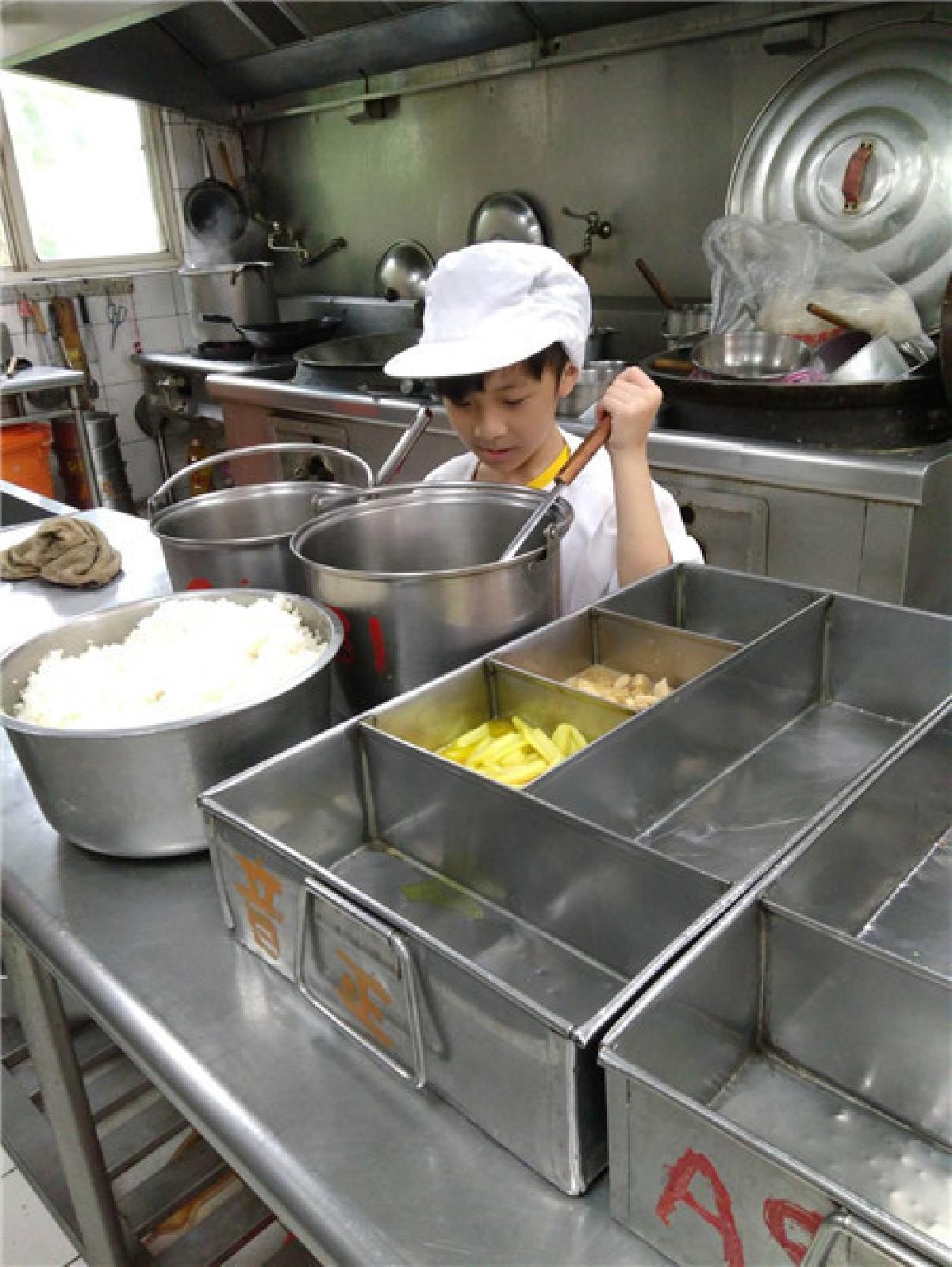 千千安親班109夏令營~職業小達人(我是大廚師)~ 千千安親班109夏令營~職業小達人(我是大廚師)~